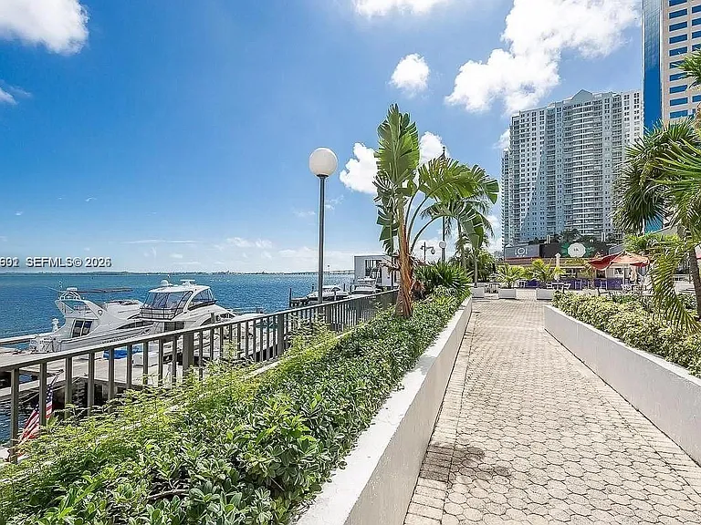 825 Brickell Bay Dr #2050 — Photo 18