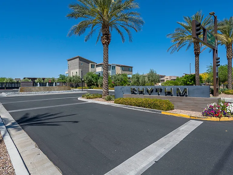 7050 W Carter Dr — Photo 10