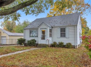 120 Carnegie Ave, Bridgeport, CT 06610