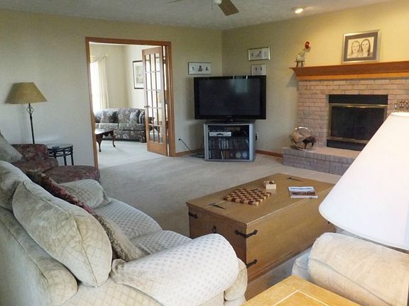4th image of 16231 Academy Dr