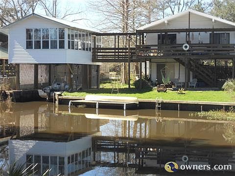 River Front of House