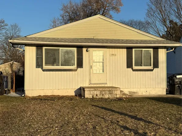 19910 Seminole, Redford, MI 48240