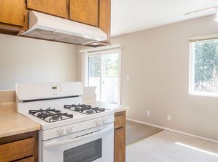 Beautiful 2bd/1ba! $1,000 Off Move In Cost! Huge Private Garage! Laundry! Patio! Progressive, Santa Rosa, CA 95409