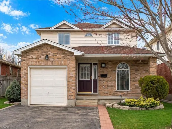 234 Country Club Dr, Guelph, ON N1E 3L2