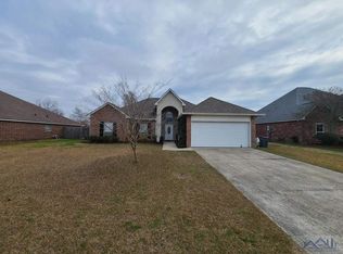 5294 Hemingway Dr, Darrow, LA 70725