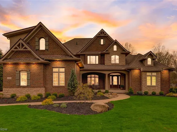 32185 Dakota Run, Avon Lake, OH 44012