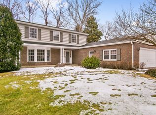 245 S Charles Ave, Naperville, IL