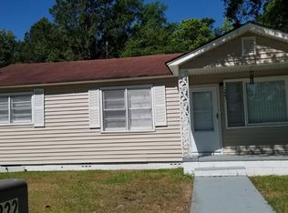 222 Lyons St, Fairfax, SC 29827