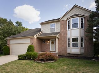 5834 Glen Creek Ct, Ann Arbor, MI 48108