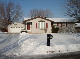 1908 E Bradley Ln, Appleton, WI 54915