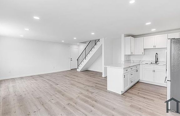 2nd image of 725 S Bernal Ave APT 1