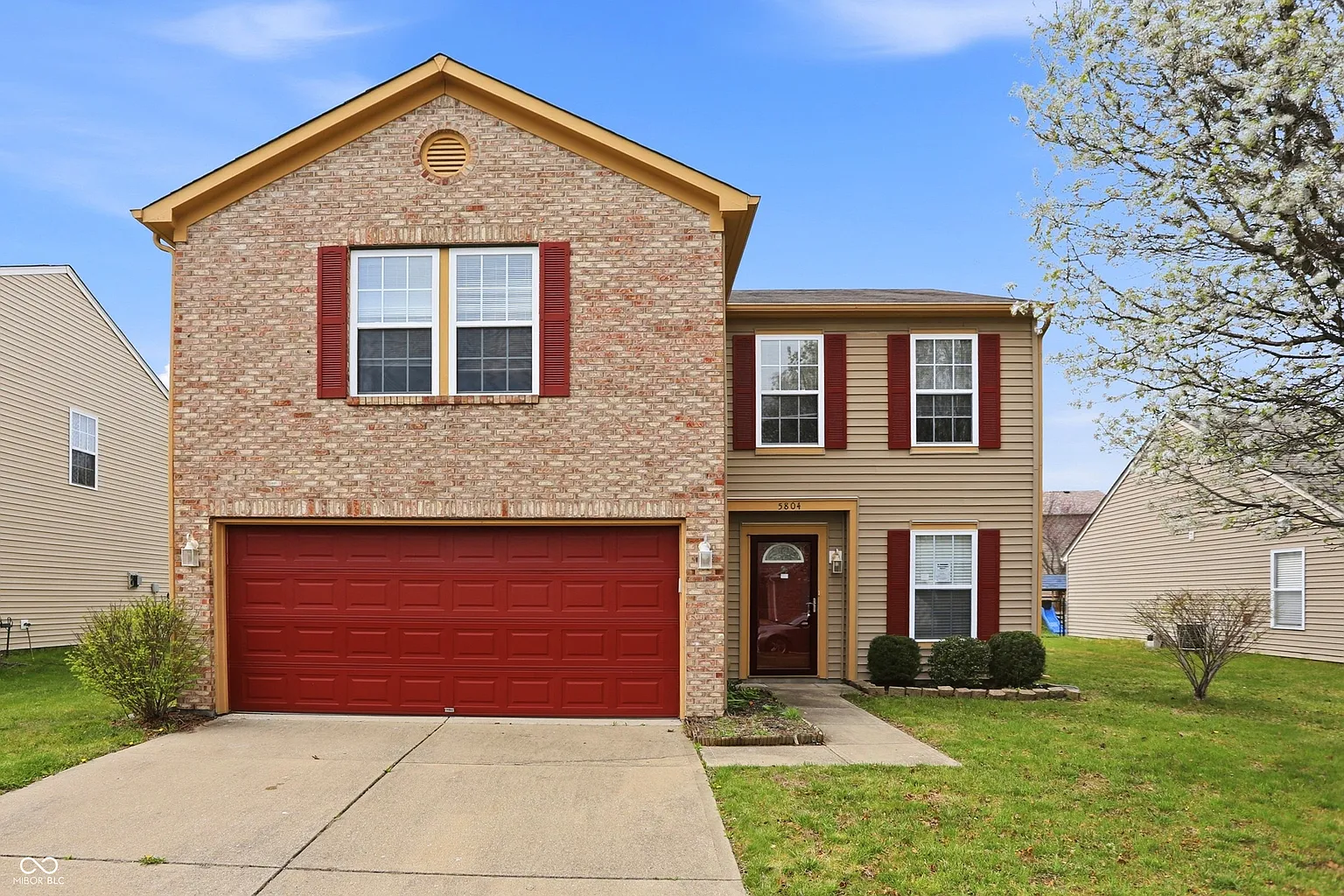 5804 Grassy Bank Dr photo 1