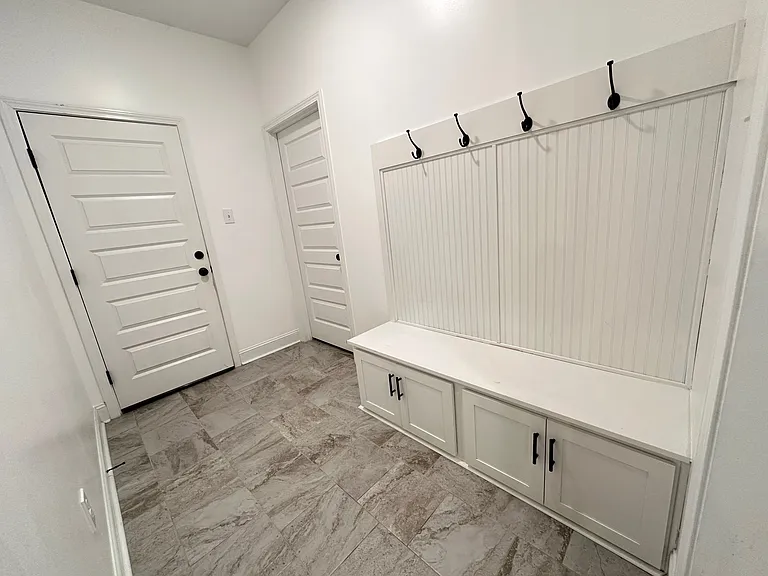 138 Gardencove Cir — Photo 9