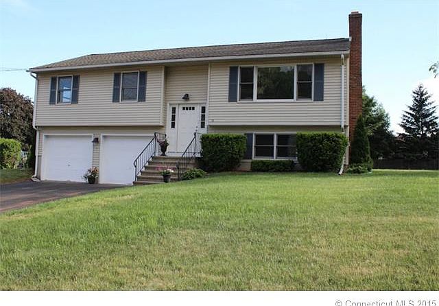 Welcome home to 18 Christop...