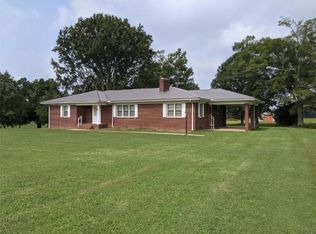114 Docheno Rd, Belton, SC 29627