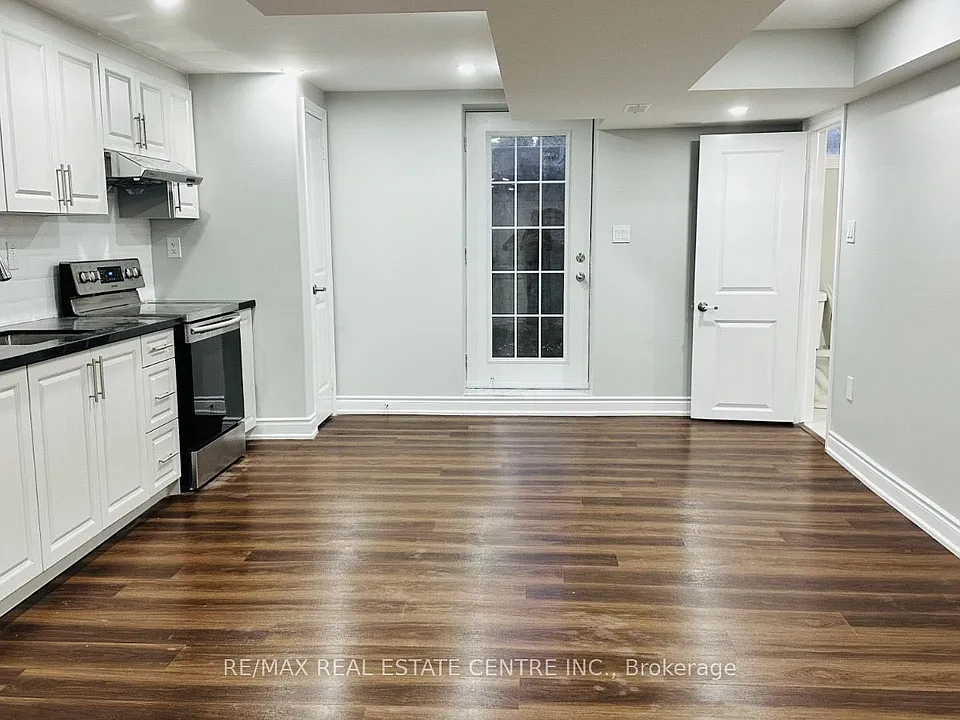 24 Fawnridge Rd