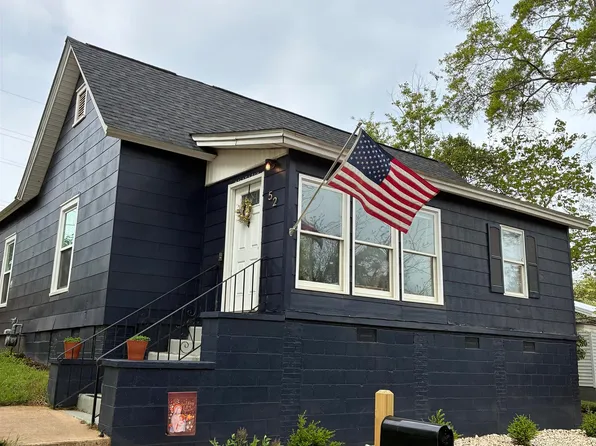 52 Bagwell Cir, Greenville, SC 29605