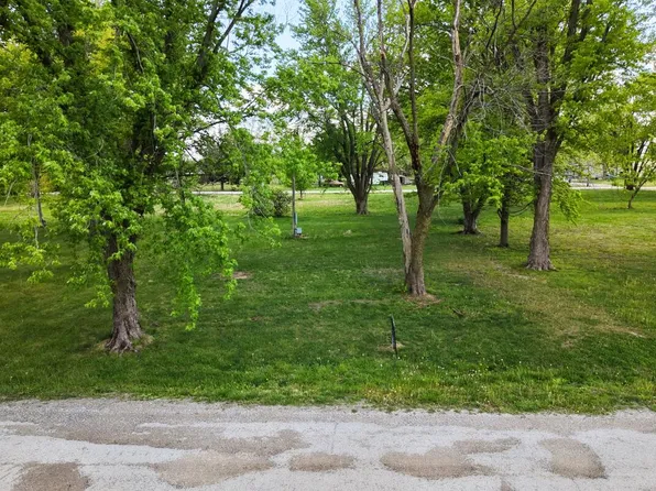 802 Washington Ave, Pacific Junction, IA 51561