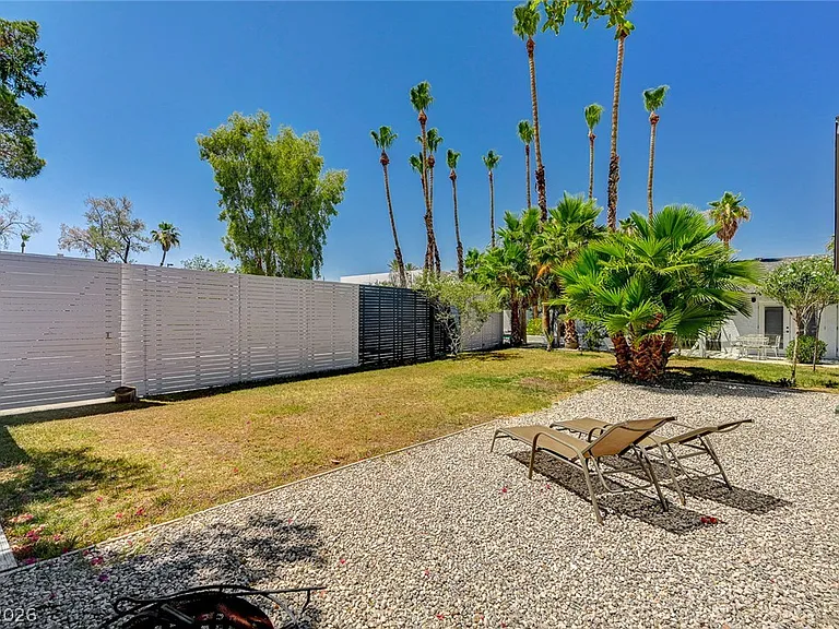 4153 Woodcrest Rd — Photo 53