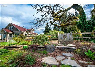 3rd image of 18109 NE 72nd Ave