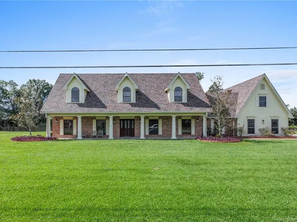 1470 Tan Tara Cir, Lake Charles, LA 70611