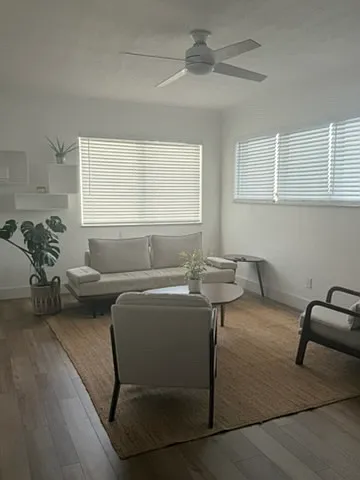 2 bed, 736 sqft, $2,500 — Photo 3