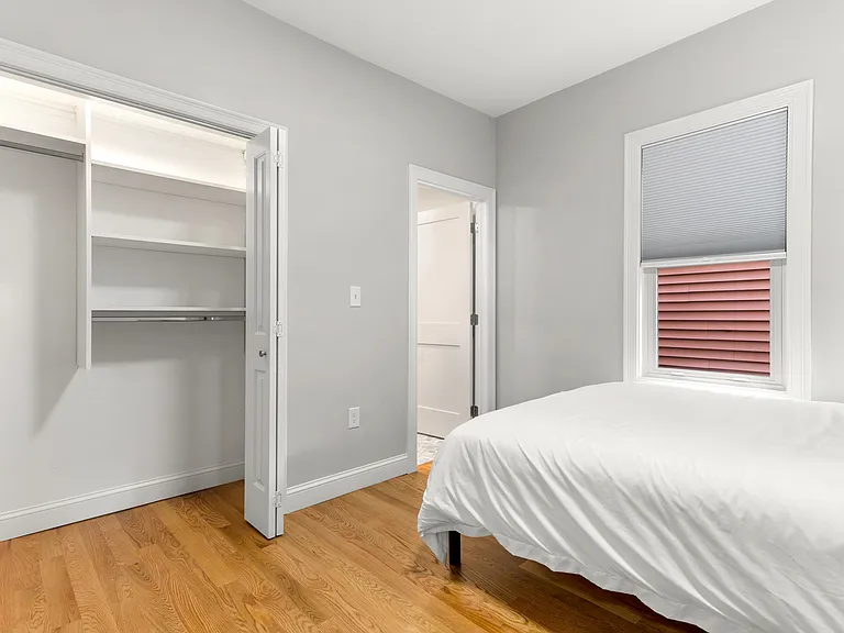 1047 Saratoga St #2 — Photo 3
