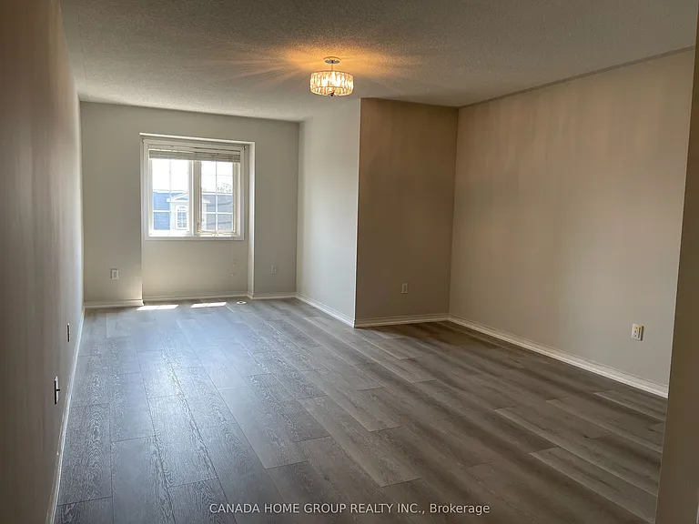435 Hensall Cir #43 — Photo 13
