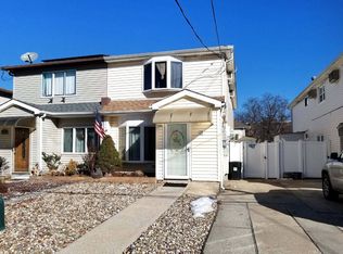 35 Linda Ave, Staten Island, NY 10305