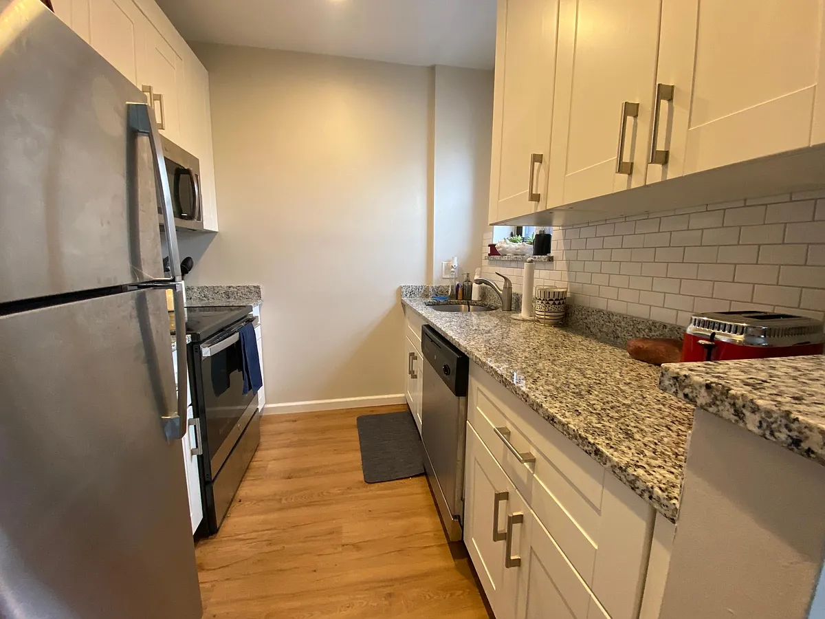 Building Photo - 54 Gainsborough St #3
