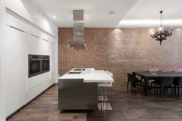 Rented by Compass | media 30