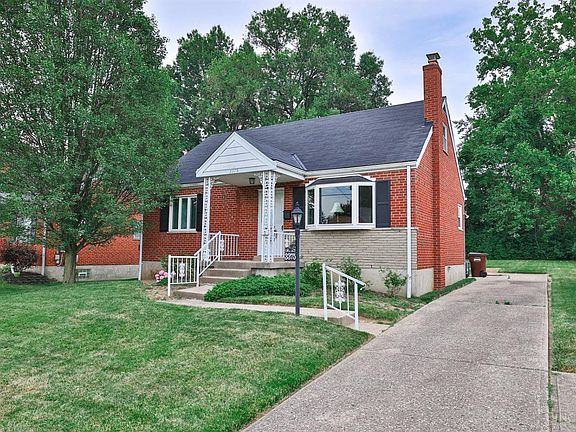 2nd image of 3375 Harry Lee Ln