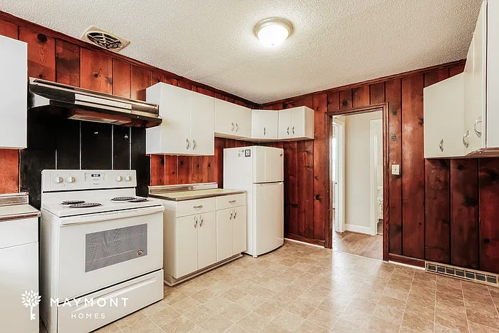2804 Oakland Ave — Photo 7