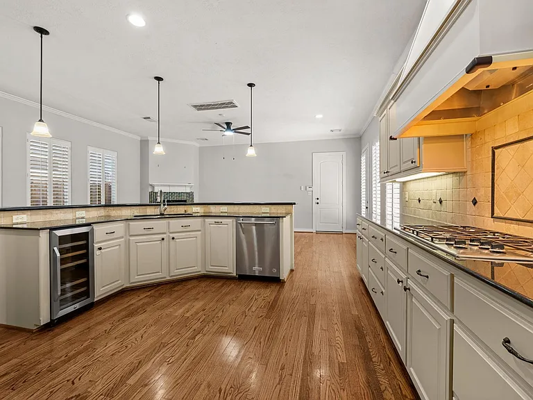 1448 Nashua St #B — Photo 9