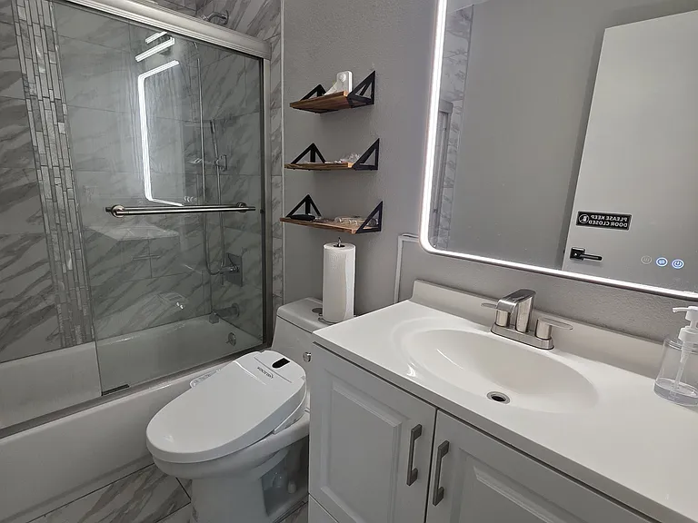 4534 Catherine Ln — Photo 9