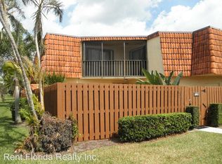 43 Springdale Cir, Palm Springs, FL 33461