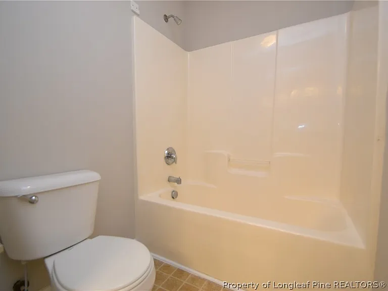 7830 Clover Creek Ct — Photo 19