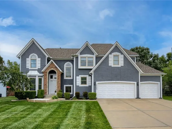 14161 Bond St, Overland Park, KS 66221