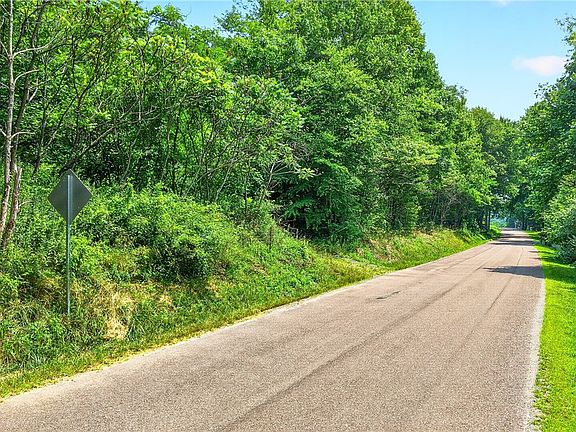 4th image of White Rd