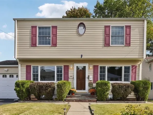12-11 Scribner Rd, Fair Lawn, NJ 07410