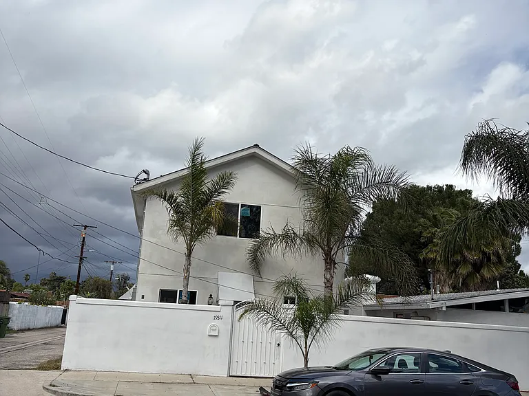 19311 W Strathern St — Photo 1