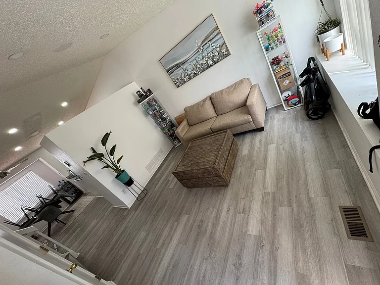 4064 Dunkirk Ct — Photo 2