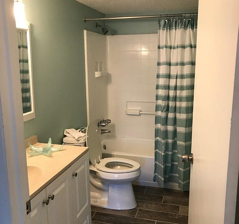 1st image of 614 4th St N