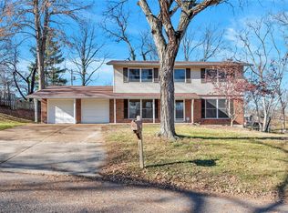 1229 Sandstone Dr, Saint Louis, MO