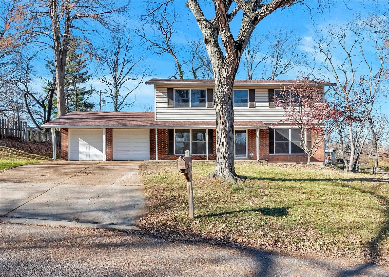1229 Sandstone Dr photo 1