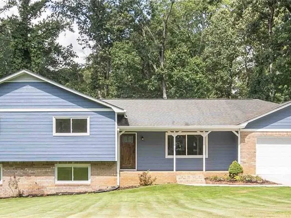 2961 Connie St, Marietta, GA 30062