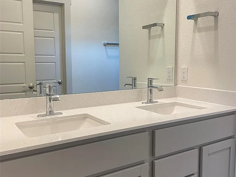 5128 Vanner Path — Photo 10