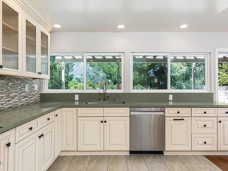 781 Starlight Heights Dr — Photo 11