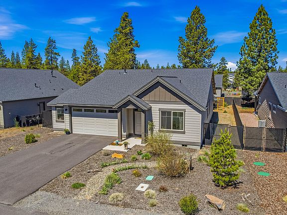3rd image of 51911 Campfire Dr
