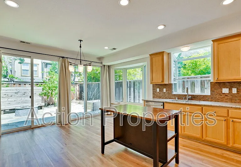 116 College Ave — Photo 10